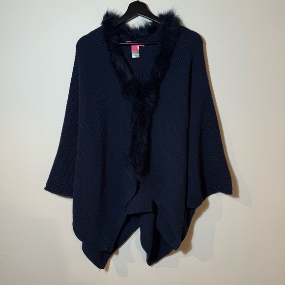 Lilly Pulitzer Rainie navy sweater wrap retails for $278 usd - Picture 7 of 16